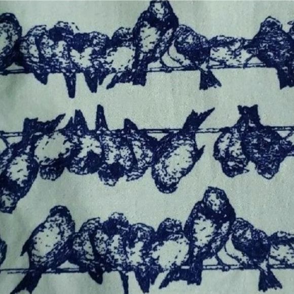 Lularoe OS Birds on a wire Leggings - Picture 2 of 5